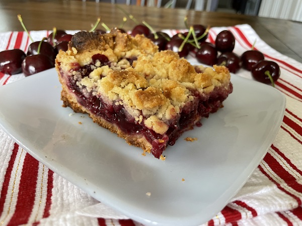 Shutterbean’s Cherry Pie Crumble Bars